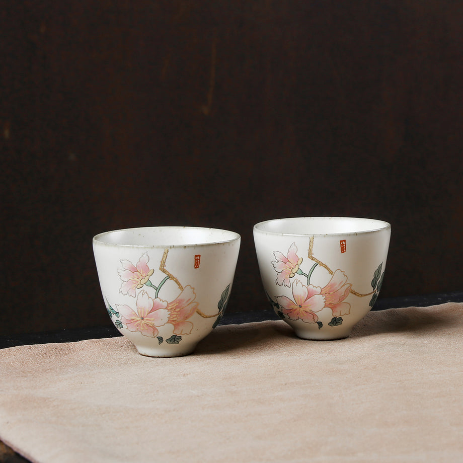 https://www.eilong.com/cdn/shop/products/chinese-tea-cup-art-yellow-glaze-camellia-00_460x@2x.jpg?v=1654825825